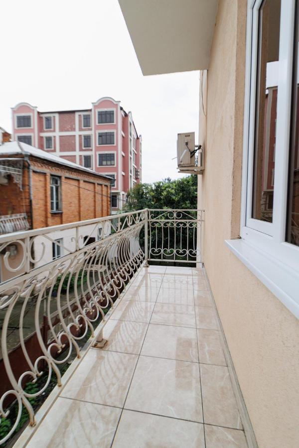 Apartments Na Beregu Sukhumi Exterior photo
